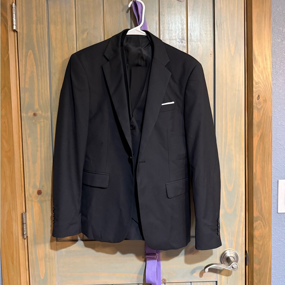 MAGE MALE 3 piece men’s suit